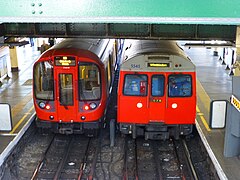 Circle Line en District Line op spoor 3 respectievelijk 2.