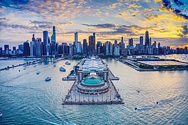 La jetée et les immeubles de Downtown Chicago.