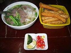 Pho quay v Hanoji