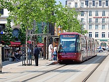 Le tramway sur la place de Jaude