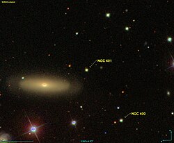 SDSSのデータから作成した、NGC 401周辺の画像。右下にNGC 400がある。