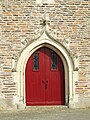 Église Sainte-Colombe : la porte d'entrée située à l'est.