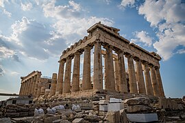 Arsitektur Yunani Kuno: Parthenon di Akropolis Athena, terbuat dari marmer dan batu kapur, 460-406 SM