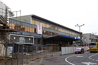 2007, kurz vor Abriss des alten Bahnhofsgebäudes