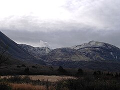 長者原から見た星生山と硫黄山