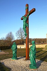 Le calvaire devant l'église.