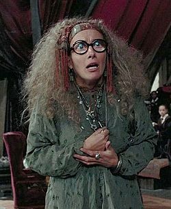 Trelawney professzor az első jóslástanórán