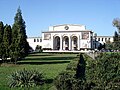 Clădirea în care funcționează Opera Națională București (1953)