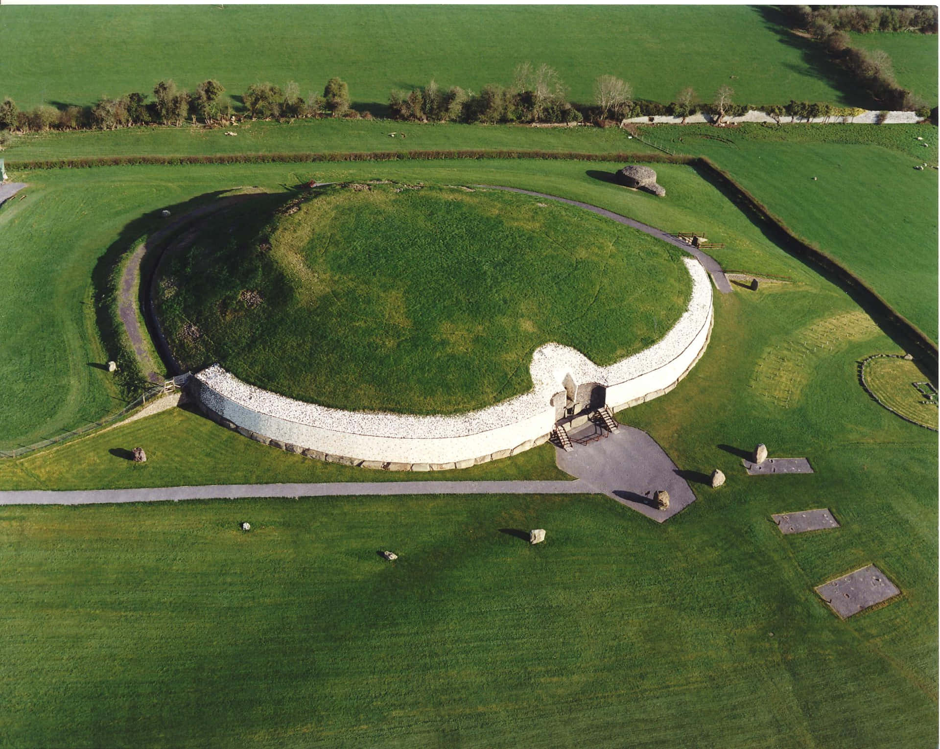 Newgrange Sfondo