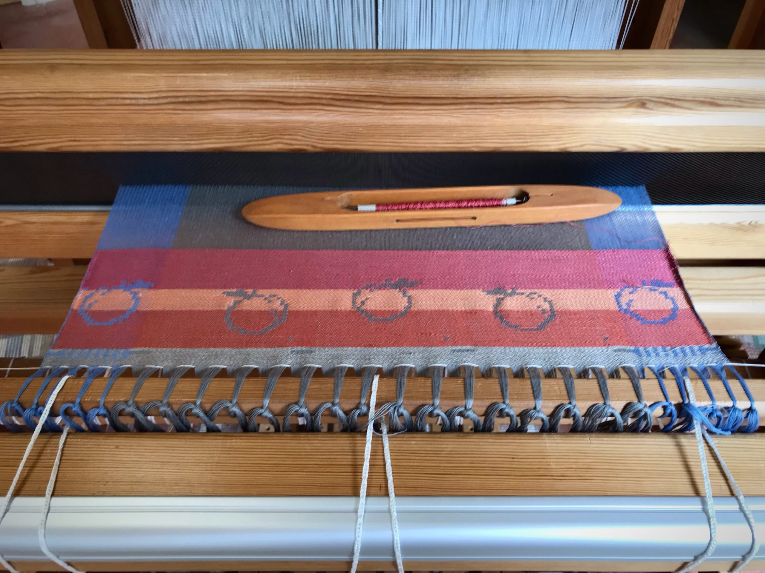 Testing colors on new drawloom warp.