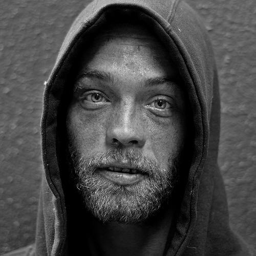 47663-runningoutoftime_younghomelessmansanfranciscomay2006silvergelatinprint16x16_inches