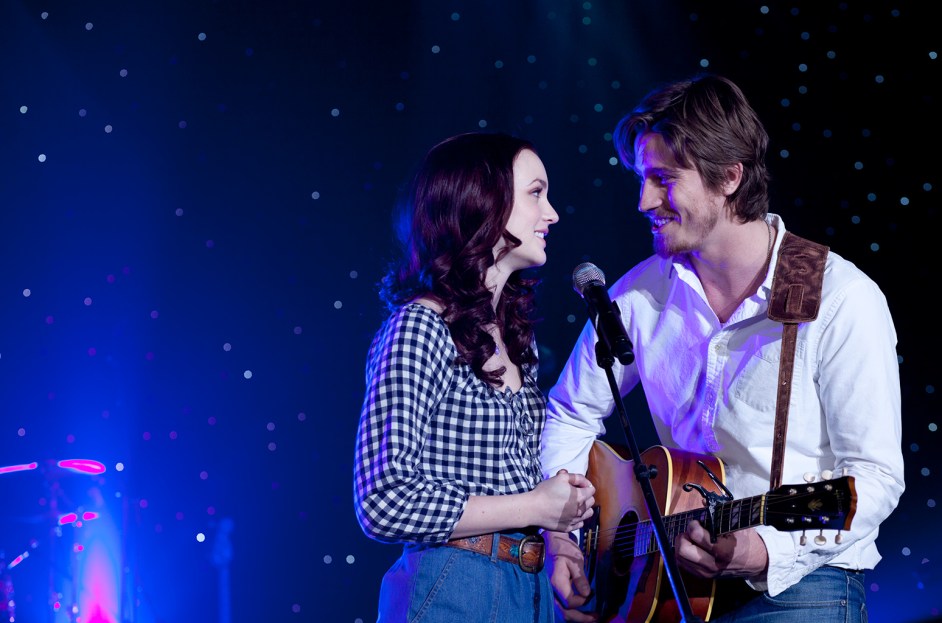 Leighton Meester and Garrett Hedlund