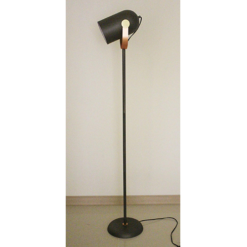 standing lamp