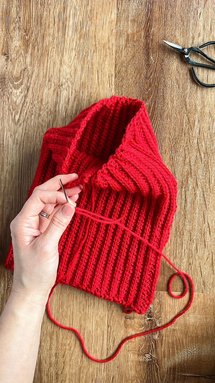 Classic Ribbed Crochet Beanie // free pattern and video tutorial for beginners // www.deliacreates.com
