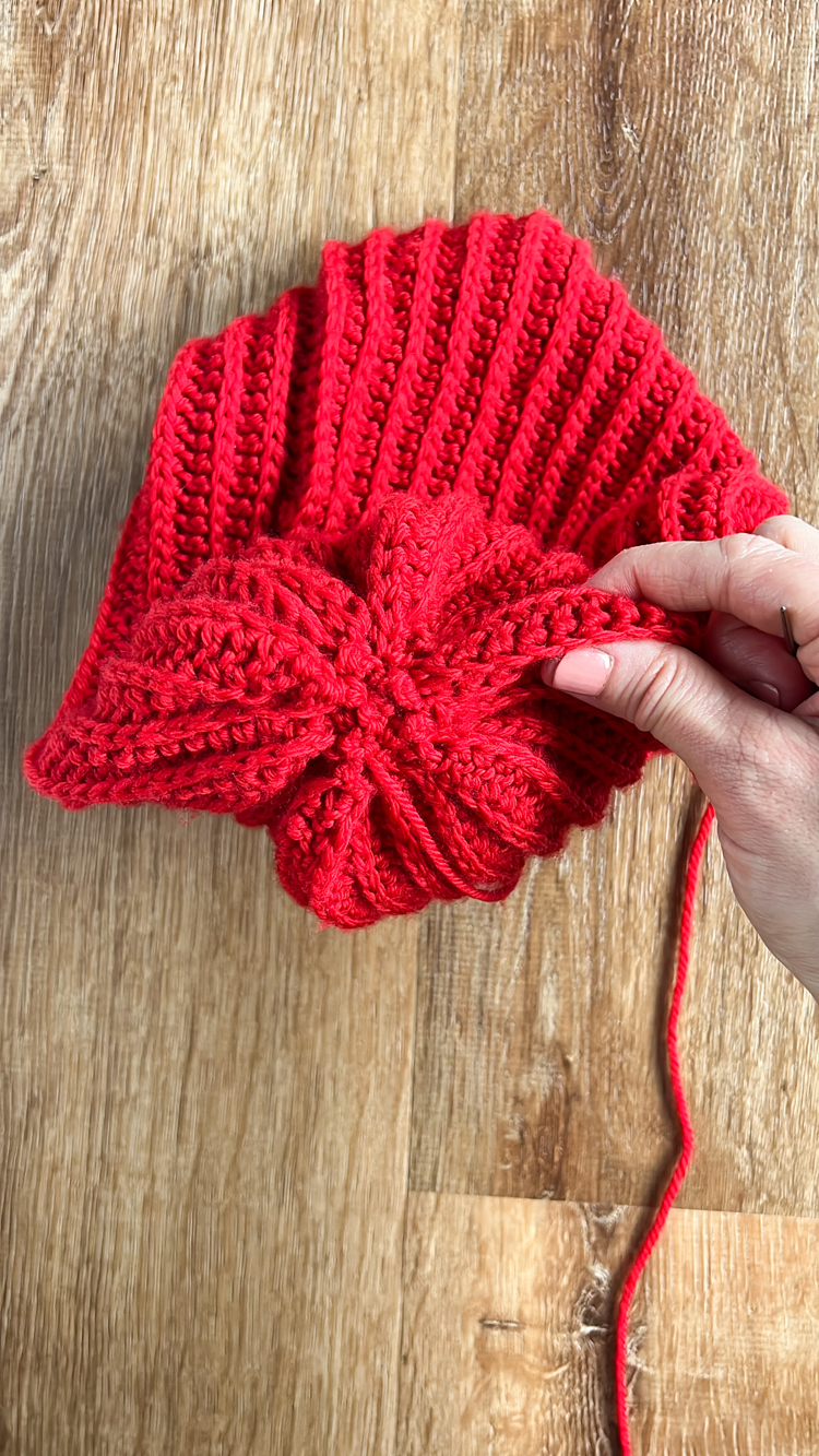 Classic Ribbed Crochet Beanie // free pattern and video tutorial for beginners // www.deliacreates.com