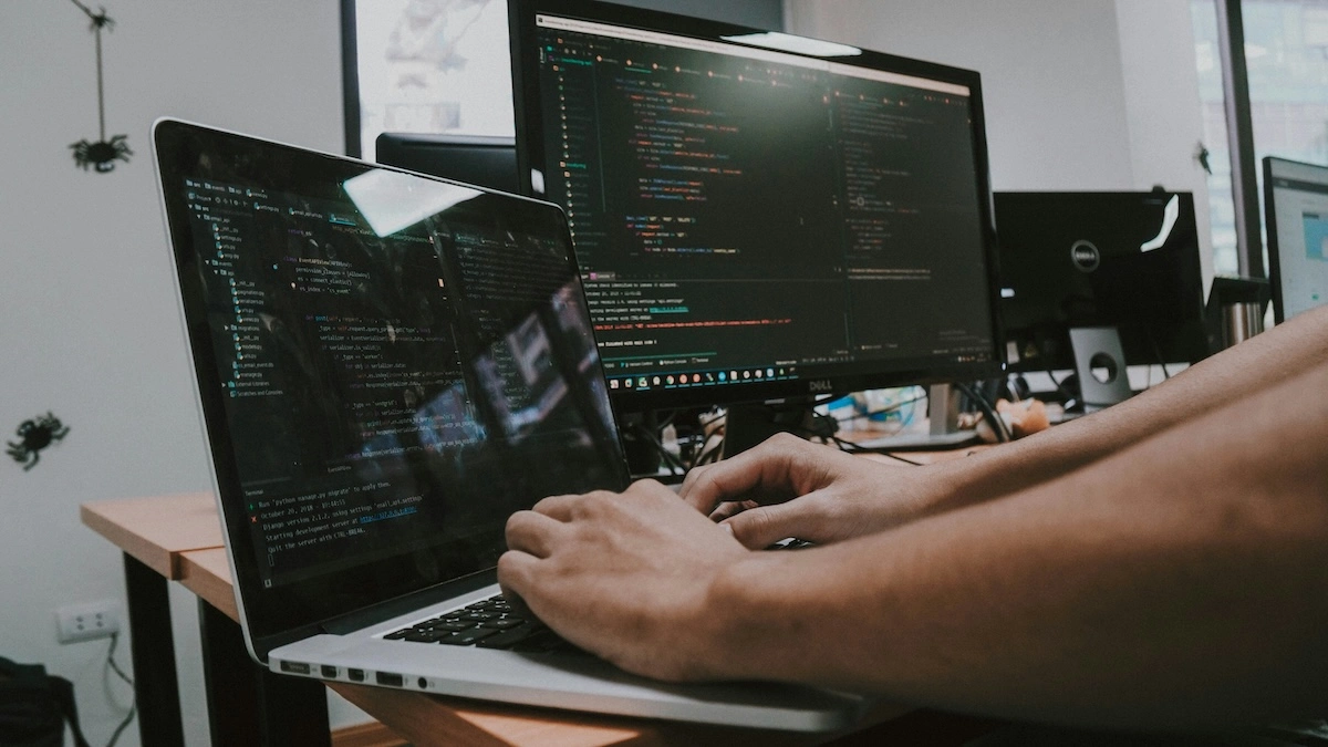 Garantire la cyber security dell’OT. Conoscere e gestire le minacce cyber legate al mondo della produzione industriale