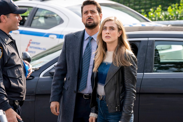 MANIFEST -- "Point Of No Return" Episode 108 -- Pictured: (l-r) J.R. Ramirez as Det. Jared Vasquez, Melissa Roxburgh as Michaela Stone -- (Photo by: Virginia Sherwood/NBC/Warner Brothers)