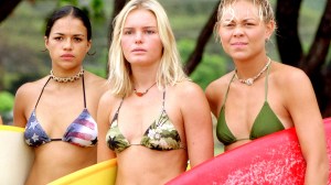 BLUE CRUSH, Mika Boorem, Michelle Rodriguez, Kate Bosworth, Sanoe Lake, 2002(c) Universal, Courtesy Everett Collection