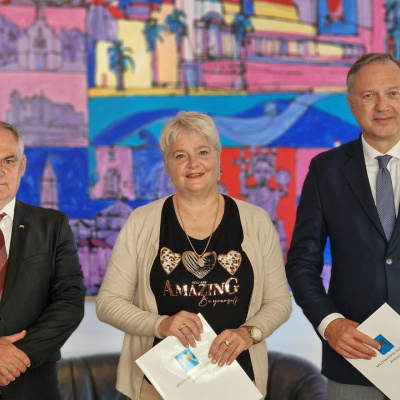 Jadrolinija osigurala besplatan prijevoz za učenike s kopna koji se školuju na Braču