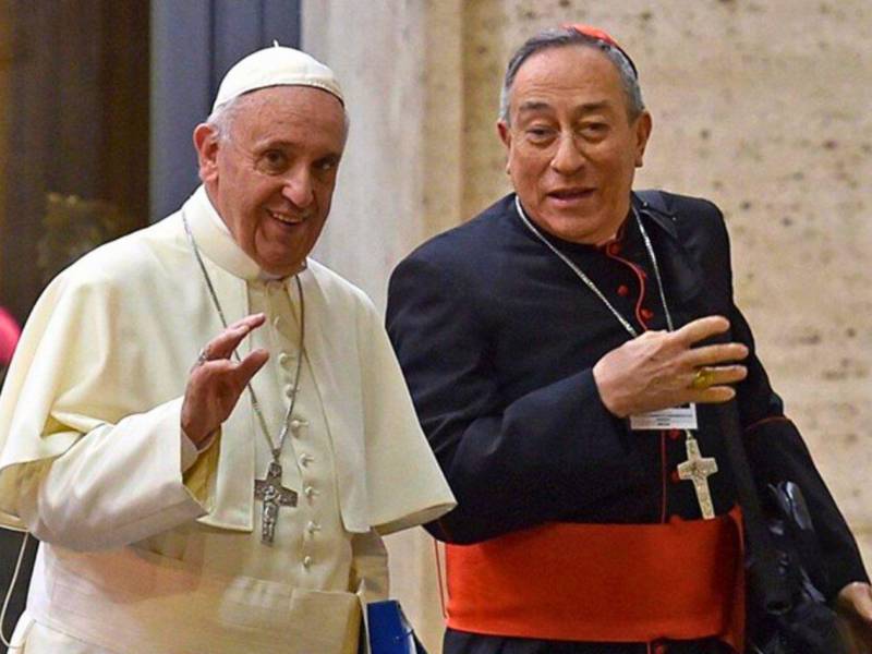El papa Francisco y el cardenal Rodríguez hace algunos años.
