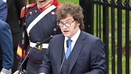 Le président argentin Javier Milei prend la parole lors d'une commémoration de la Journée des Malouines, qui rend hommage aux vétérans et aux soldats tombés au combat pendant la guerre des Malouines, à Buenos Aires, en Argentine, le 2 avril 2026.