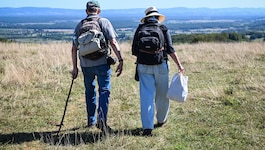 Sur les chemins de Saint-Jacques-de-Compostelle, un afflux de randonneurs sans précédent