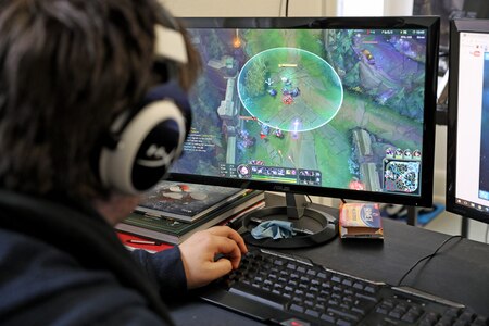 Esport à l’école : révolution pédagogique ou aberration ?