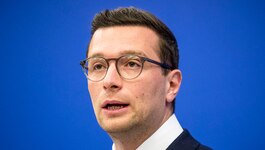 Présidentielle 2027 : le dilemme de Jordan Bardella pour séduire l’électorat LR