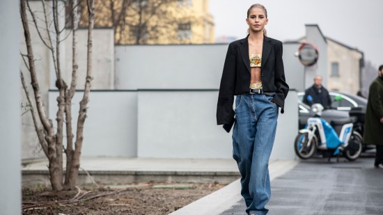 London str S23 0049 vaqueros street style