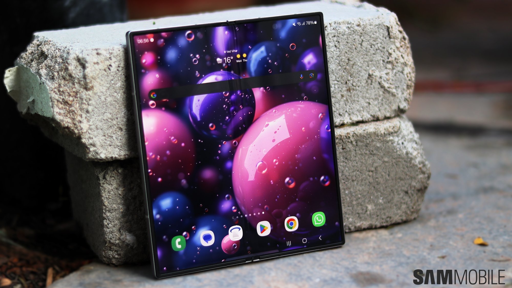 galaxy z fold 6 foldable screen