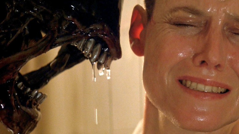 Xenomorph drools near Ripley