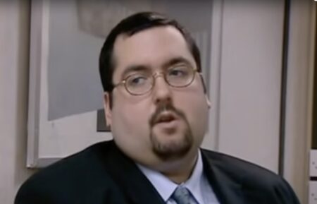 Ewen MacIntosh as Keith in The Office