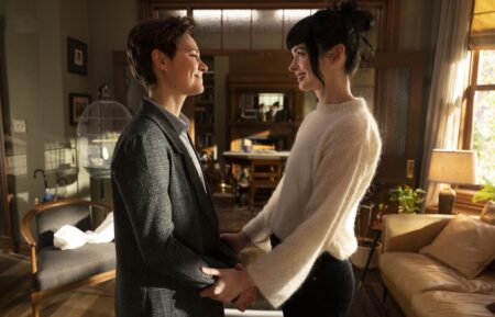 August Winter and Krysten Ritter in 'Orphan Black: Echoes' - Season 1, Episode 5