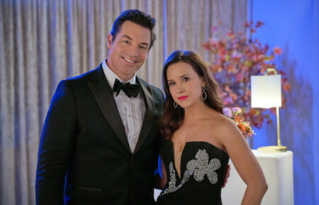 Brennan Elliott and Lacey Chabert in 'His & Hers'