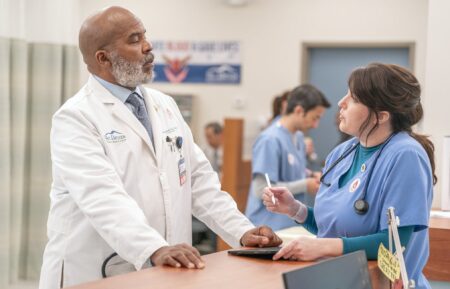 David Alan Grier and Allison Tolman in 'St. Denis Medical'