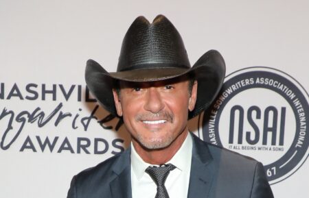 Tim McGraw on red carpet