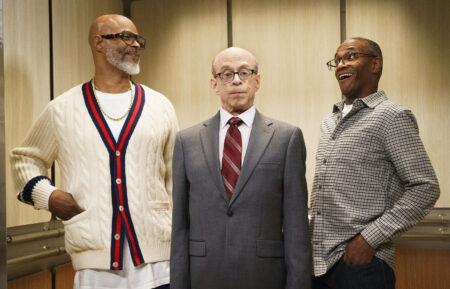 Damon Wayans as Poppa, Steven Hack as Bald Guy, and Tommy Davidson as Jarnold in 'Poppa's House' Season 1 Episode 10 - 'Elevator Friend'