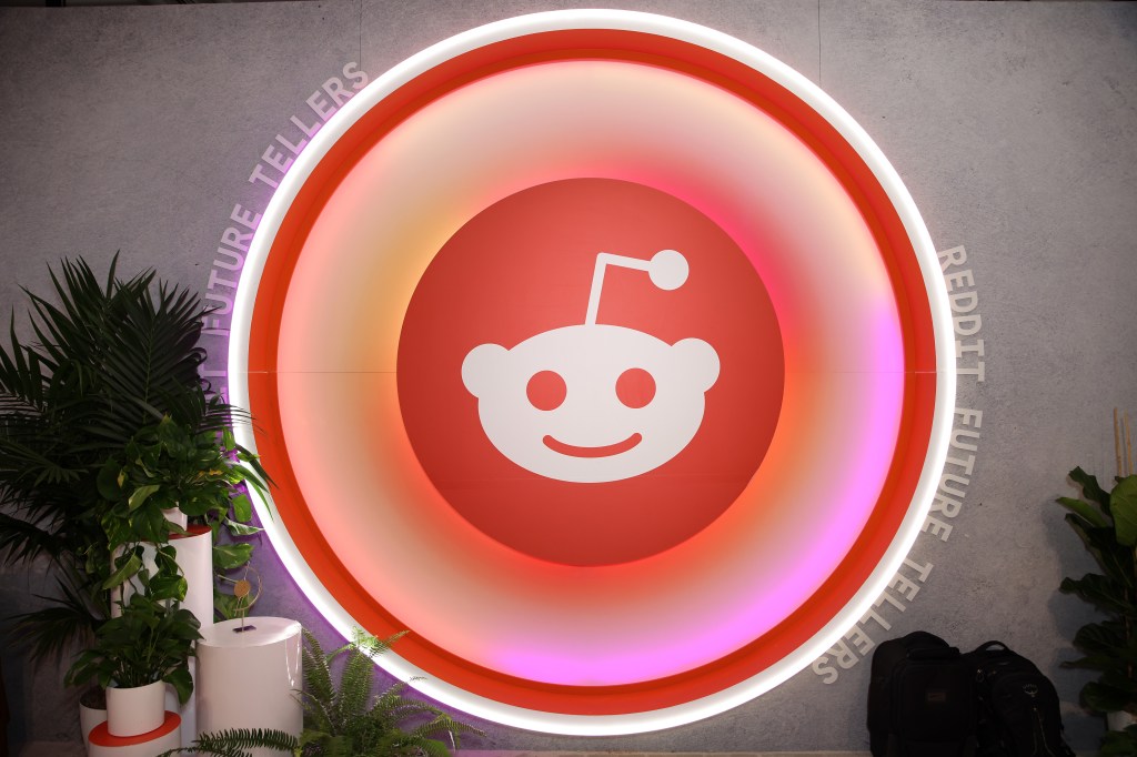 Reddit in Mass Revolt Over Astronomical API Fees That Would Kill Third Party Apps