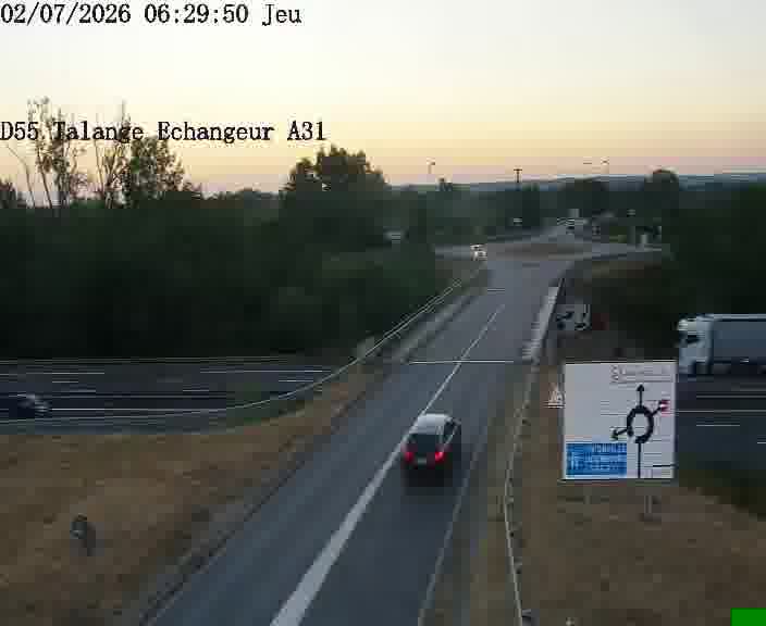 Webcam sur la D55 à Talange au niveau du pont surplombant l'A31 (sens droite-gauche vers Luxembourg). Vue orientée vers Ay-sur-Moselle.