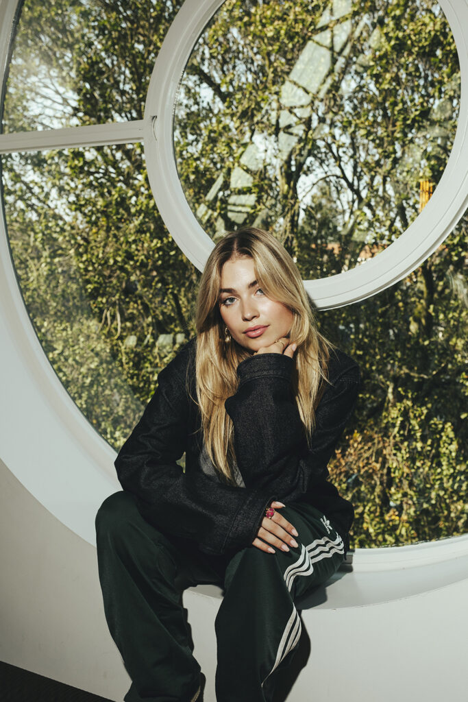 Press photo of Roxy Dekker
